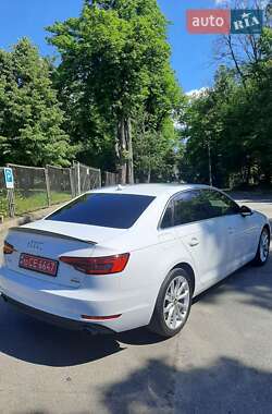 Седан Audi A4 2016 в 