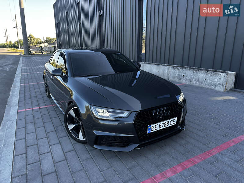 Седан Audi A4 2018 в 