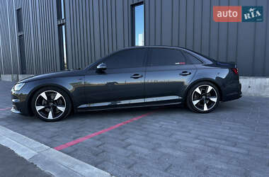 Седан Audi A4 2018 в 