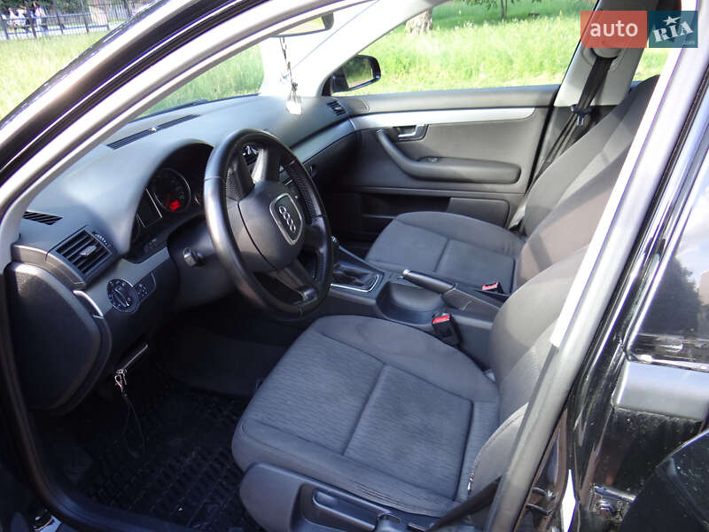 Седан Audi A4 2006 в Чернигове