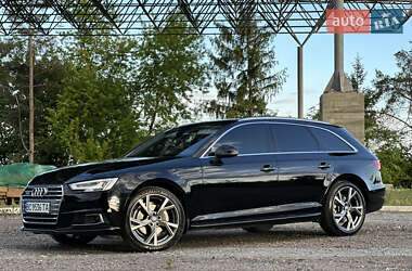 Универсал Audi A4 2018 в 