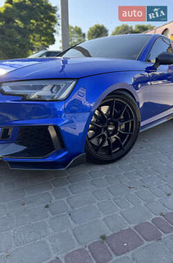 Седан Audi A4 2016 в 