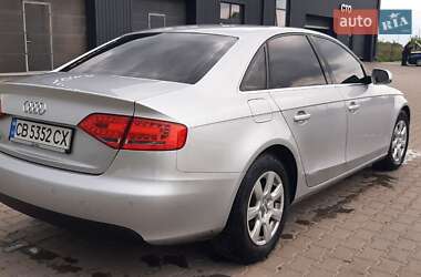 Седан Audi A4 2010 в 