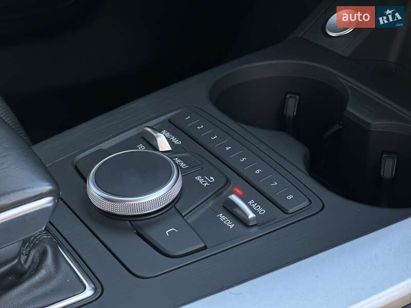 Универсал Audi A4 2017 в Львове