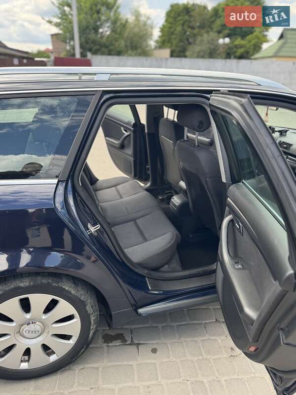 Универсал Audi A4 2004 в Томашгороде
