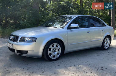 Седан Audi A4 2004 в 