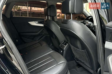 Седан Audi A4 2018 в 