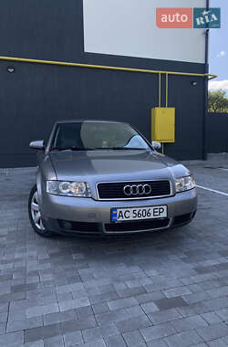 Седан Audi A4 2002 в Кременце