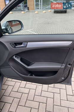 Седан Audi A4 2012 в 