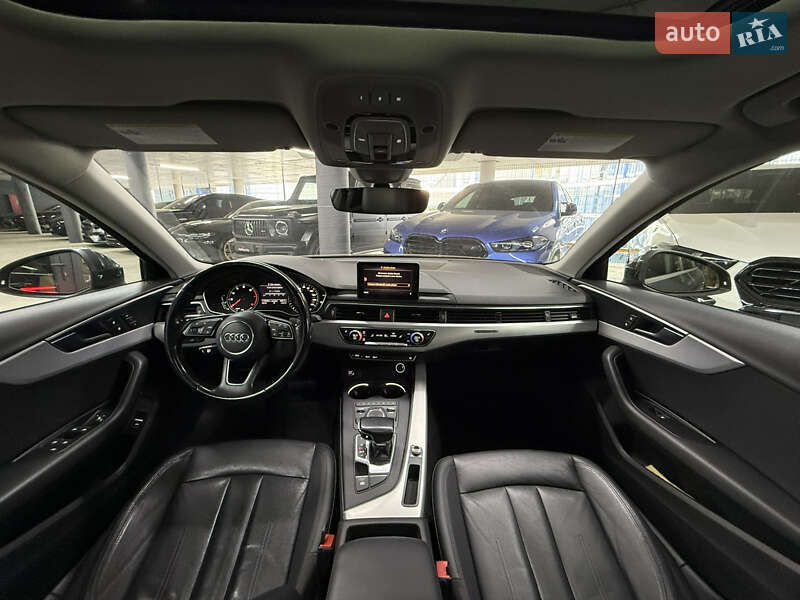 Седан Audi A4 2017 в Одессе