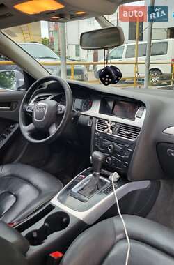 Седан Audi A4 2012 в 