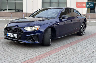 Седан Audi A4 2023 в 