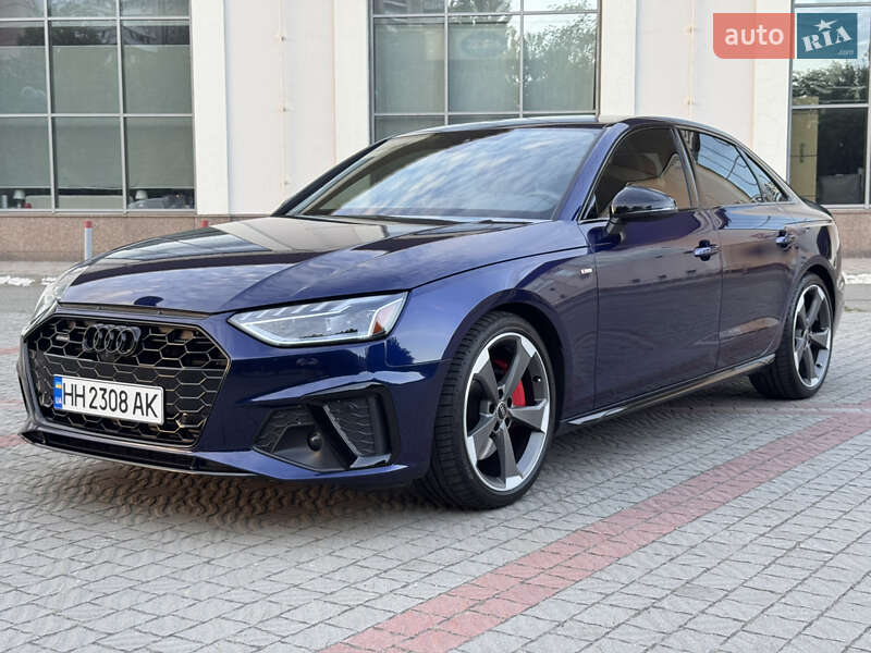 Седан Audi A4 2022 в Дніпрі