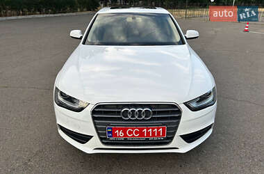 Седан Audi A4 2015 в 