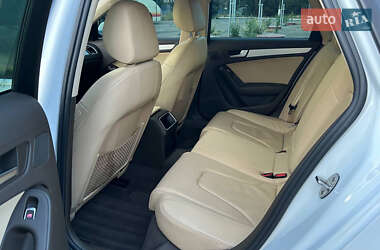 Седан Audi A4 2015 в 