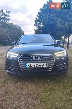 Седан Audi A4 2017 в 