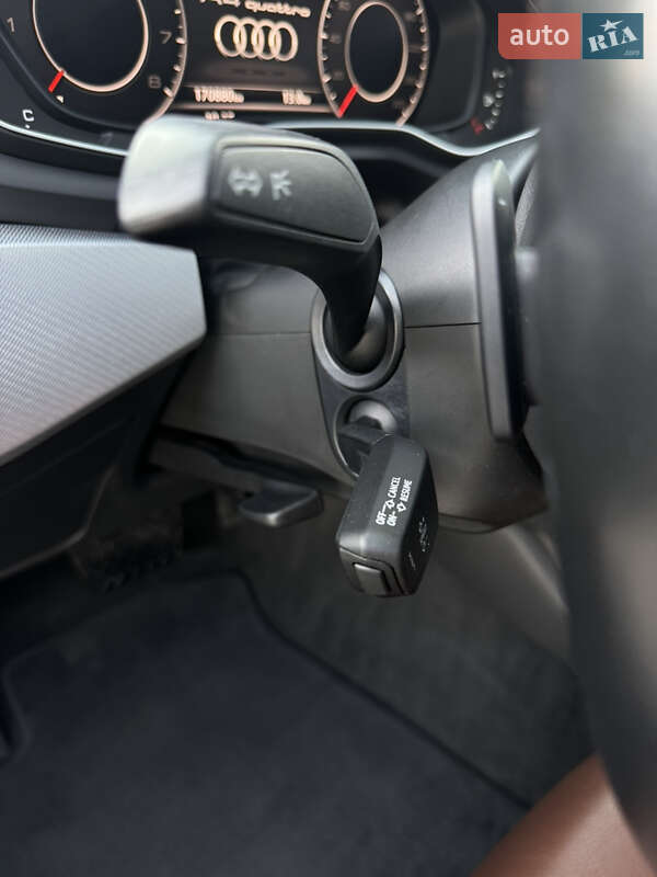 Седан Audi A4 2016 в Самборе