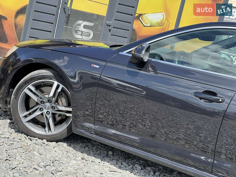 Седан Audi A4 2017 в Стрые