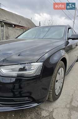 Универсал Audi A4 2014 в 