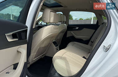 Седан Audi A4 2021 в 