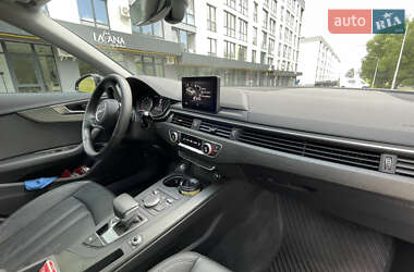 Седан Audi A4 2019 в 