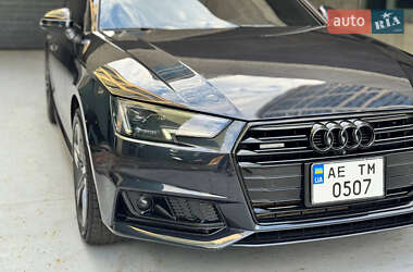 Седан Audi A4 2016 в 