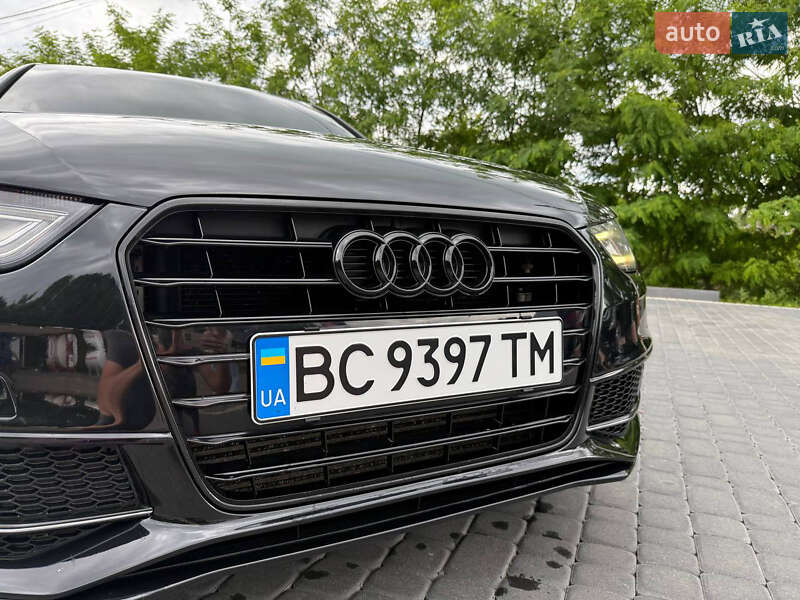 Седан Audi A4 2014 в Львове