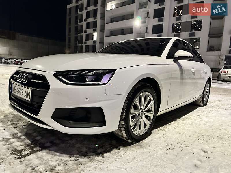 Седан Audi A4 2021 в Броварах