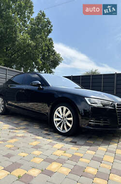 Седан Audi A4 2017 в 