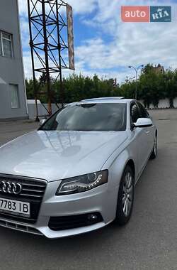 Седан Audi A4 2012 в Полтаве