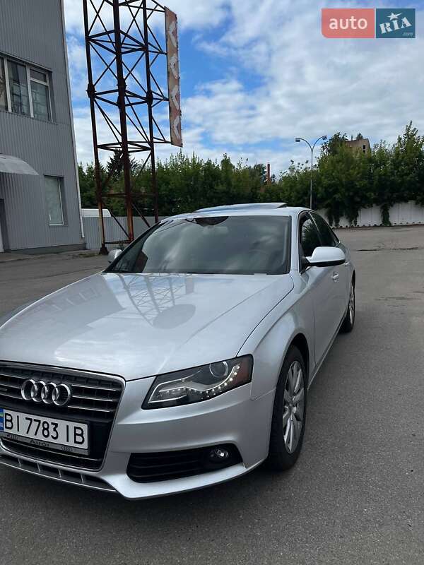 Седан Audi A4 2012 в Полтаве
