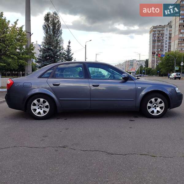 Седан Audi A4 2001 в Киеве