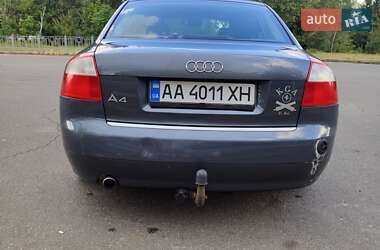Седан Audi A4 2001 в 