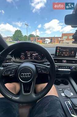 Седан Audi A4 2018 в 