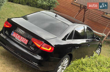 Седан Audi A4 2015 в 