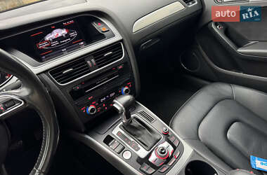 Седан Audi A4 2015 в 