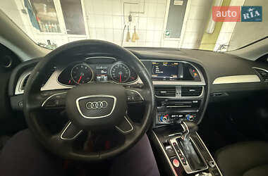 Седан Audi A4 2013 в 