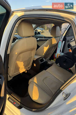 Седан Audi A4 2013 в 