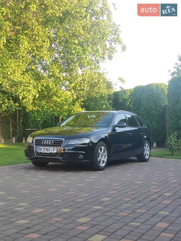 Универсал Audi A4 2010 в Ровно