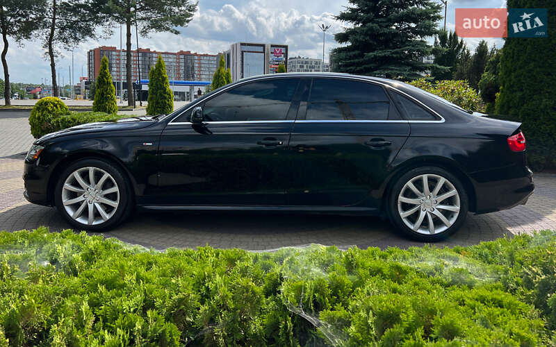 Седан Audi A4 2013 в Львове