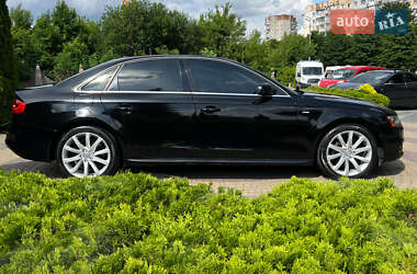 Седан Audi A4 2013 в 