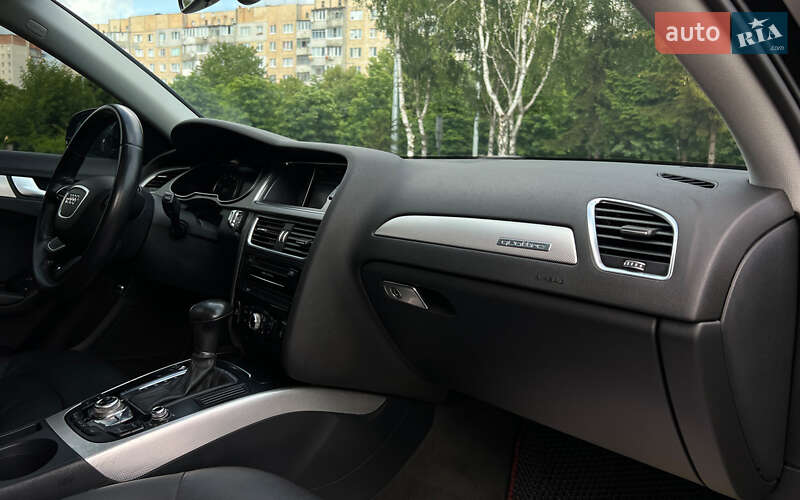 Седан Audi A4 2013 в Львове