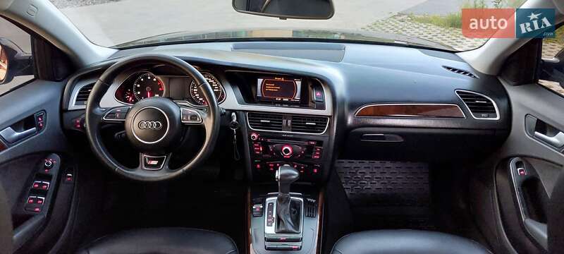 Седан Audi A4 2013 в Хмельницком