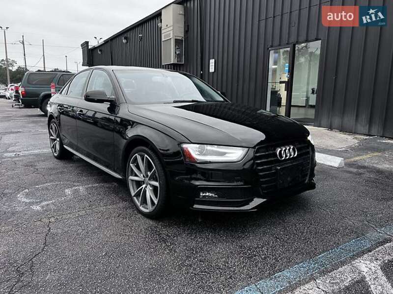 Седан Audi A4 2015 в Львове