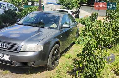 Седан Audi A4 2001 в Ровно