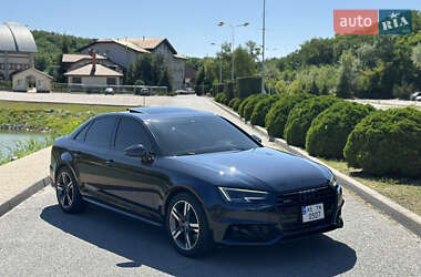 Седан Audi A4 2016 в 