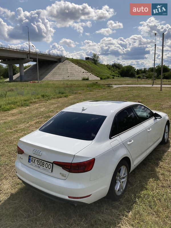 Седан Audi A4 2017 в Харькове