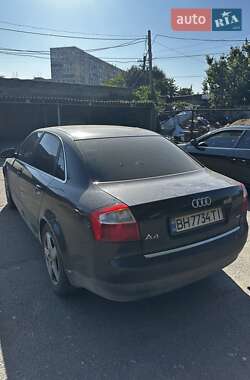 Седан Audi A4 2000 в 