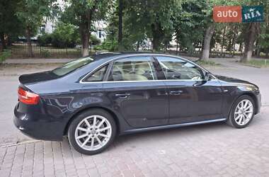 Седан Audi A4 2015 в 