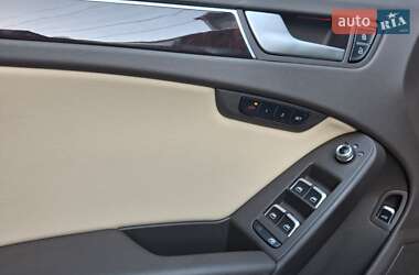 Седан Audi A4 2015 в 